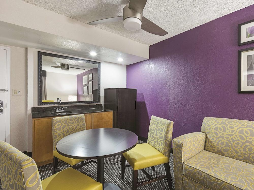 La Quinta By Wyndham Miami Lakes Extérieur photo