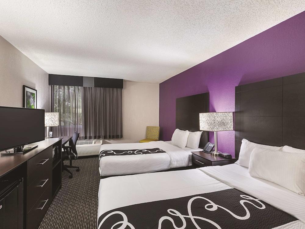 La Quinta By Wyndham Miami Lakes Extérieur photo