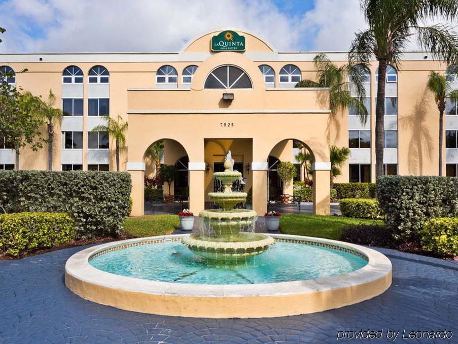 La Quinta By Wyndham Miami Lakes Extérieur photo